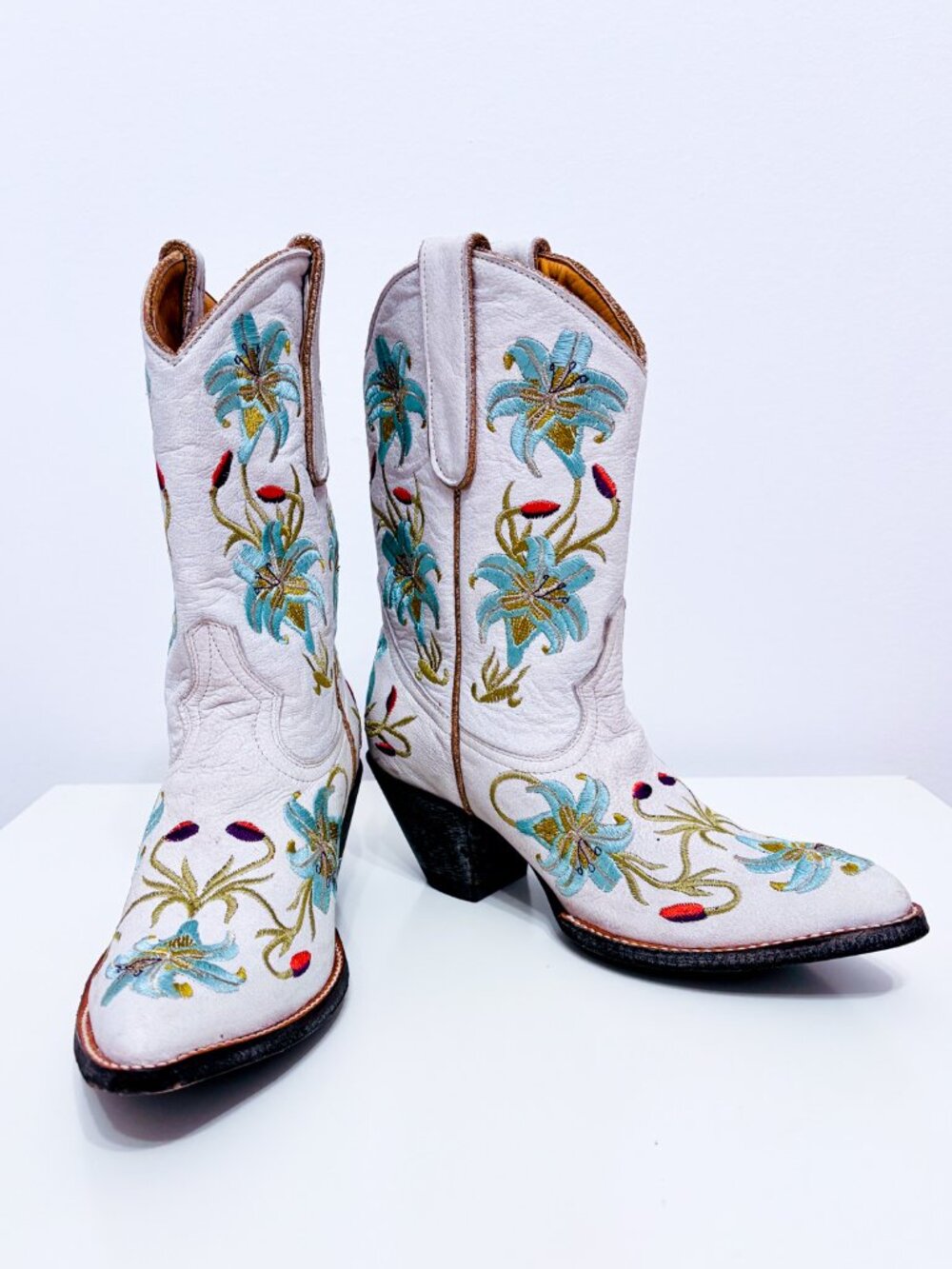 OLD GRINGO White Leather Floral Embroidered Western Cowboy Boots Size 7.5